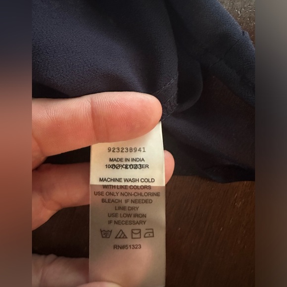 Vince Camuto Plus Size Flutter Sleeve Pintuck Dress Size 1X Navy Floral Print - Picture 8 of 12